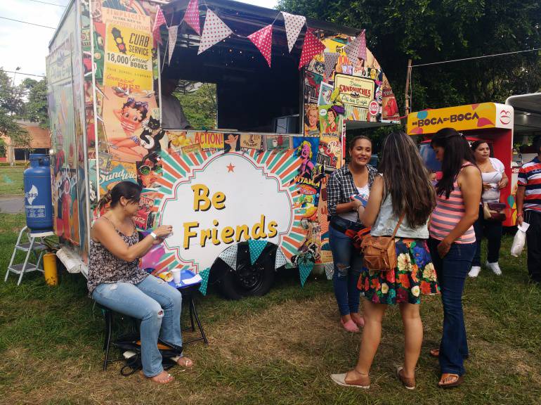 Carros 'Food trucks' podrán vender sin pagar en el espacio público: Carros 'Food trucks' podrán vender sin pagar en el espacio público
