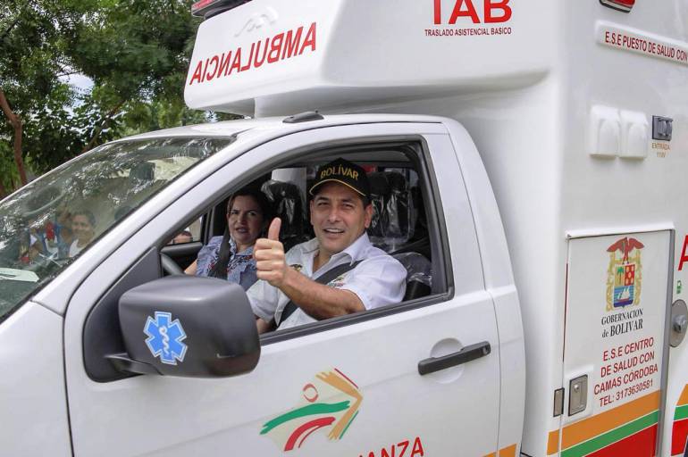 Gobernador de Bolívar hace entrega de nueva ambulancia para Tacamocho: Gobernador de Bolívar hace entrega de nueva ambulancia para Tacamocho