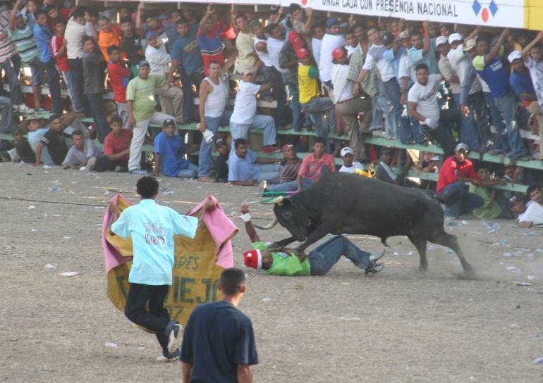 Menor herido en corralejas de Sabanalarga estaba ingiriendo licor
