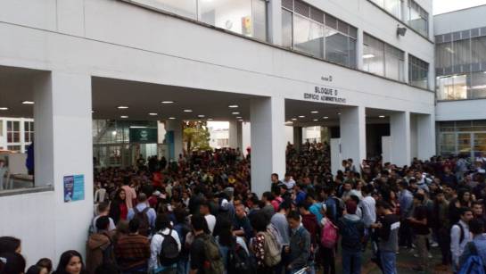 Asamblea estudiantil en Universidad Nacional sede Manizales Asamblea estudiantil en Universidad Nacional sede Manizales