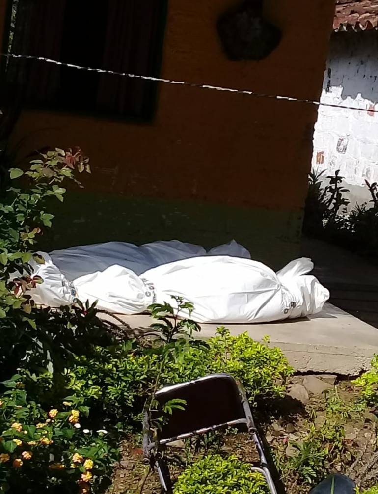 asesinados, Ciudad Bolivar, Clan Golfo, policía, muertos, mama, hijos: Una mujer y sus dos hijos fueron asesinados en Ciudad Bolívar