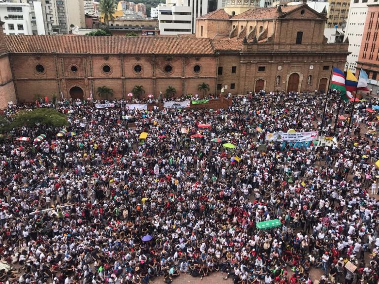 Estudiantes saldrán a marchar para pedir más presupuesto en la educación pública Estudiantes saldrán a marchar para pedir más presupuesto en la educación pública