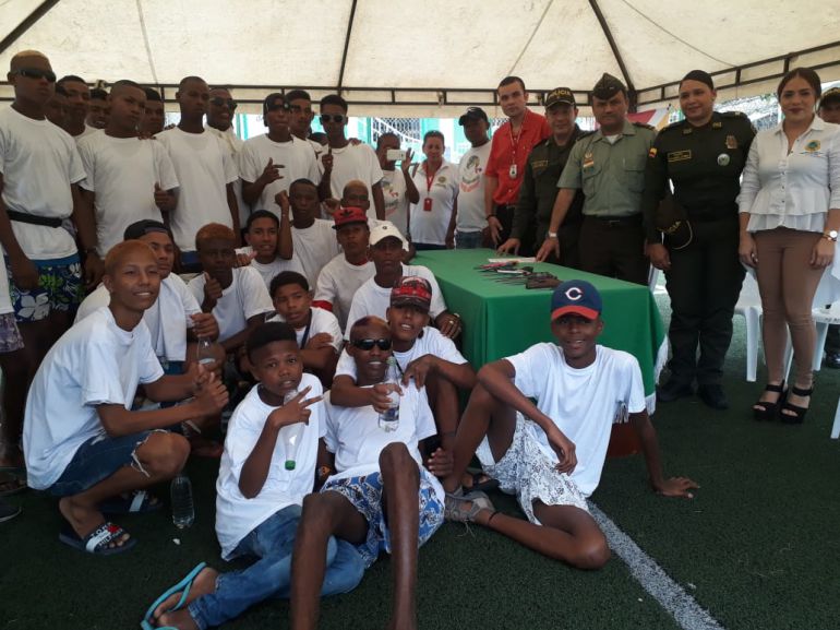 Con firma de paz terminan fronteras imaginarias en La María en Cartagena: Con firma de paz terminan fronteras imaginarias en La María en Cartagena