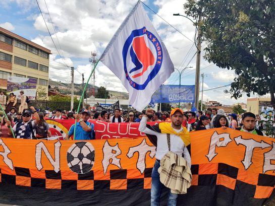 Gobernador y congresista campesino de Boyacá marcharon con universitarios: Gobernador y congresista campesino de Boyacá marcharon con universitarios Gobernador y congresista campesino de Boyacá marcharon con universitarios: Gobernador y congresista campesino de Boyacá marcharon con universitarios
