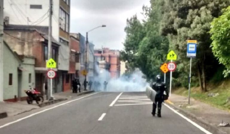 Reportan bloqueos frente a U. Distrital en Avenida Circunvalar