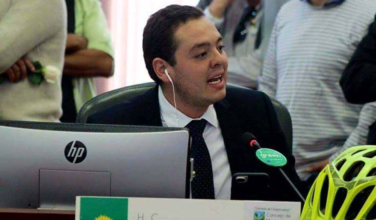 Concejo de Manizales, Carlos Mario Marín, CFC: Concejal de Manizales es demandado por la representante jurídica de CFC