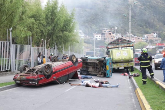 Simulacro en Pasto: Con éxito cierra tercer simulacro de búsqueda y rescate en Pasto Simulacro en Pasto: Con éxito cierra tercer simulacro de búsqueda y rescate en Pasto
