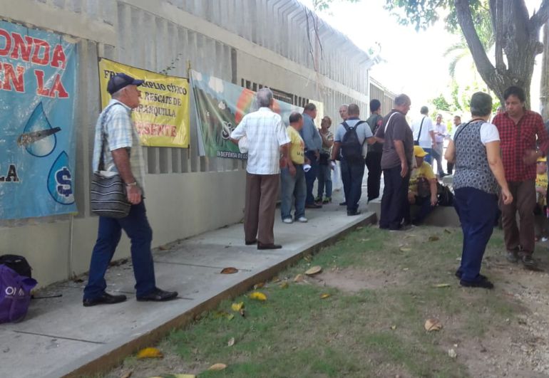 Triple A: Con plantón, inicia Asamblea Extraordinaria de Triple A