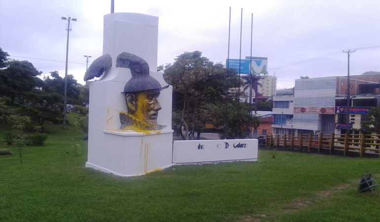 Monumento Andrés López de Galarza: Vándalos dañan monumento al fundador de Ibagué