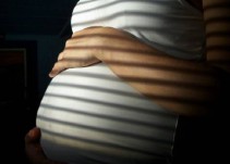 Drama de una mujer en embarazo riesgoso que requiere traslado urgente
