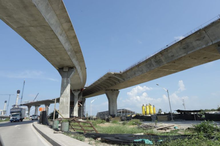 Dos heridos en incendio en construcción del nuevo puente Pumarejo: Ocho heridos en incendio en construcción del nuevo puente Pumarejo