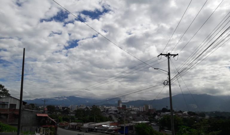 Todos los días Escuche la información local en Caracol Radio 5:45, 6:48, 7:48 y 8:45 a.m.