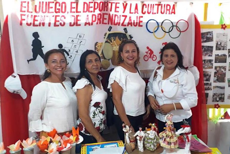 San Jacinto realizó feria de proyectos y experiencias pedagógicas: San Jacinto realizó feria de proyectos y experiencias pedagógicas