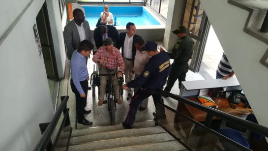 Ascensor dañado, Concejo de Manizales, Infi-Manizales, Manizales: Ascensor del Concejo de Manizales no funciona hace tres meses Ascensor dañado, Concejo de Manizales, Infi-Manizales, Manizales: Ascensor del Concejo de Manizales no funciona hace tres meses