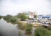 Realizan gran jornada de limpieza en Avenida del Lago en Cartagena