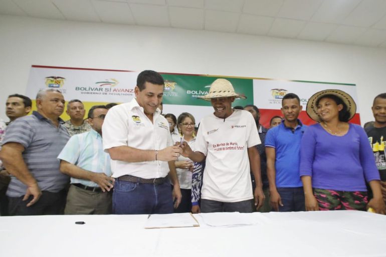 Gobernación de Bolívar y 300 campesinos de los Montes María logran acuerdo: Gobernación de Bolívar y 300 campesinos de los Montes María logran acuerdo