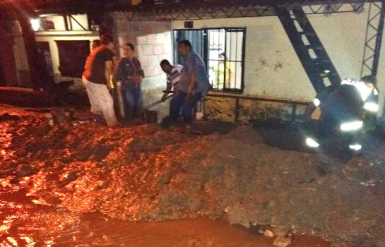 80 personas afectadas en zona rural de Pereira por inundaciones 80 personas afectadas en zona rural de Pereira por inundaciones