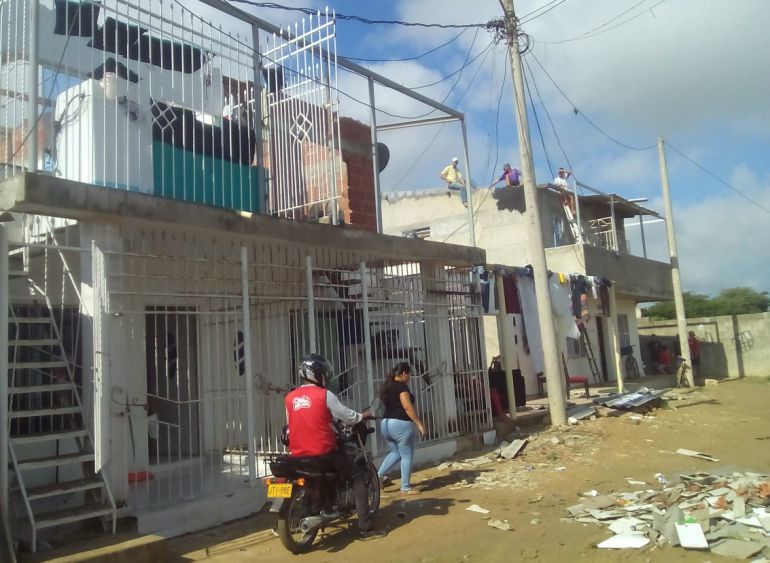 Vendaval: Llegan ayudas a 60 familias damnificadas por lluvias en Barranquilla