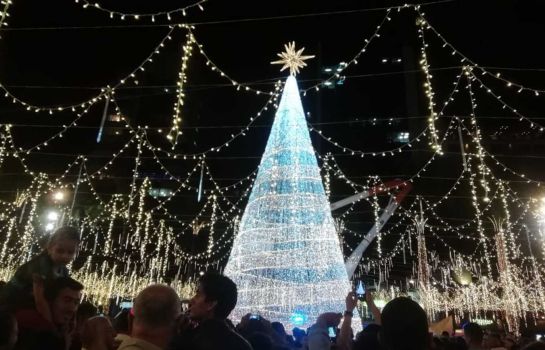 Tres millones de bombillos iluminan a Pereira en navidad Tres millones de bombillos iluminan a Pereira en navidad