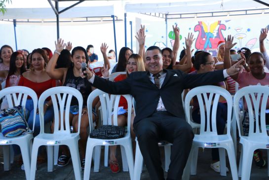 Caracol Radio lleva esperanza a las internas en Barranquilla Caracol Radio lleva esperanza a las internas en Barranquilla