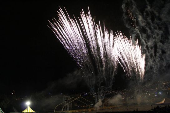 Así fue el show de juegos pirotécnicos del Aguinaldo Boyacense en Tunja: Así fue el show de juegos pirotécnicos del Aguinaldo Boyacense en Tunja Así fue el show de juegos pirotécnicos del Aguinaldo Boyacense en Tunja: Así fue el show de juegos pirotécnicos del Aguinaldo Boyacense en Tunja