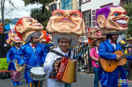Carnaval de Blancos y Negros: 'Apocalipsis', la carroza que se llevó los aplausos en el Carnaval de Pasto Carnaval de Blancos y Negros: 'Apocalipsis', la carroza que se llevó los aplausos en el Carnaval de Pasto