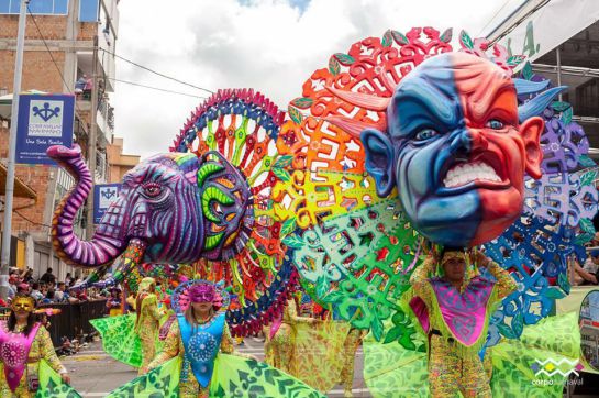 Carnaval de Blancos y Negros: 'Apocalipsis', la carroza que se llevó los aplausos en el Carnaval de Pasto Carnaval de Blancos y Negros: 'Apocalipsis', la carroza que se llevó los aplausos en el Carnaval de Pasto