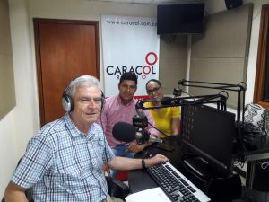 Padre Agostino Abate, Fabián Castaño y Julia Quevedo Peláez, egresada Padre Agostino Abate, Fabián Castaño y Julia Quevedo Peláez, egresada