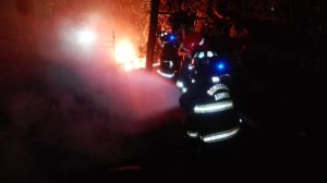 Bomberos de Armenia atendieron incendio en el barrio La Unión Bomberos de Armenia atendieron incendio en el barrio La Unión