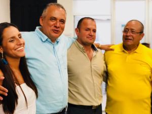 De azul José Manuel Ríos pre candidato alcaldía de Armenia por firmas De azul José Manuel Ríos pre candidato alcaldía de Armenia por firmas