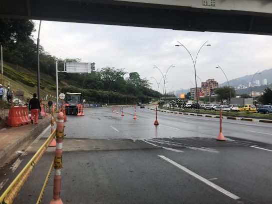 BUCARAMANGA AUTOPISTA PAVIMENTO: VIDEO: Obras en el tercer carril BUCARAMANGA AUTOPISTA PAVIMENTO: VIDEO: Obras en el tercer carril
