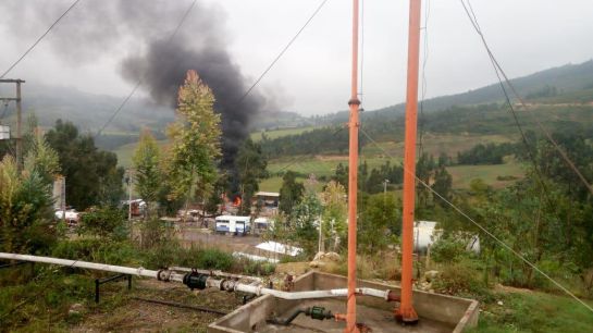 Emergencia por explosión de un carro tanque en un pozo petrolero en Boyacá: Emergencia por explosión de un carro tanque en un pozo petrolero en Boyacá Emergencia por explosión de un carro tanque en un pozo petrolero en Boyacá: Emergencia por explosión de un carro tanque en un pozo petrolero en Boyacá