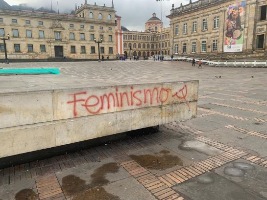 Actos de vandalismo en Bogotá: 125 millones de pesos valen los daños ocasionados en la Plaza de Bolívar Actos de vandalismo en Bogotá: 125 millones de pesos valen los daños ocasionados en la Plaza de Bolívar
