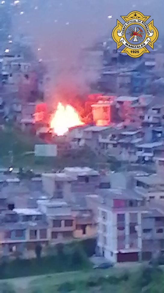 INCENDIO DE UNA VIVIENDA ADULTO MAYOR MUERE MASCOTA FALLECE: Un hombre y su mascota mueren calcinadas INCENDIO DE UNA VIVIENDA ADULTO MAYOR MUERE MASCOTA FALLECE: Un hombre y su mascota mueren calcinadas