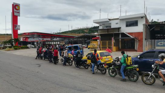 Trafico de gasolina en Cúcuta: Hay emergencia por escasez de gasolina en Cúcuta y La Guajira Trafico de gasolina en Cúcuta: Hay emergencia por escasez de gasolina en Cúcuta y La Guajira