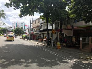 BUCARAMANGA BICIRRUTAS EN EL CENTRO DE BUCARAMANGA SEÑALIZACIÓN RECHAZO: Video: Empezó la demarcación de bicirrutas BUCARAMANGA BICIRRUTAS EN EL CENTRO DE BUCARAMANGA SEÑALIZACIÓN RECHAZO: Video: Empezó la demarcación de bicirrutas