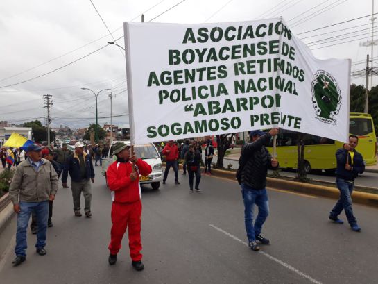 Hay plata para La Paz, pero no para salud de policías y militares retirados: Hay plata para La Paz, pero no para salud de policías y militares retirados Hay plata para La Paz, pero no para salud de policías y militares retirados: Hay plata para La Paz, pero no para salud de policías y militares retirados