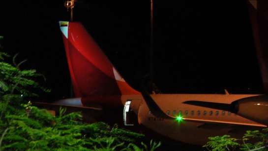 Un hombre se suicida dentro del baño de un avión Un hombre se suicida dentro del baño de un avión