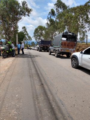 BUCARAMANGA PROTESTA MARCHA LOS SANTOS PEAJE PLAN TORTUGA: Protesta en la Mesa de Los Santos por peaje BUCARAMANGA PROTESTA MARCHA LOS SANTOS PEAJE PLAN TORTUGA: Protesta en la Mesa de Los Santos por peaje