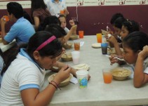 Alimentos que hoy entregamos del PAE no tienen parásitos: Secre. Educación