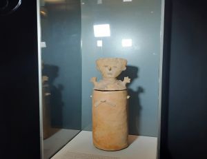 En la sede del Banco de la República en Armenia, hay exposición de colección, mientras se adelanta la obra En la sede del Banco de la República en Armenia, hay exposición de colección, mientras se adelanta la obra