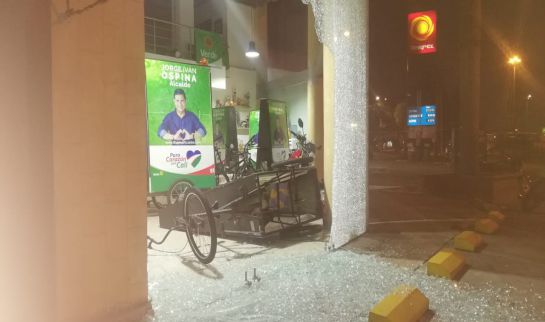 Vandalismo: "Bandera blanca a mis contrarios", Jorge Iván Ospina Vandalismo: "Bandera blanca a mis contrarios", Jorge Iván Ospina