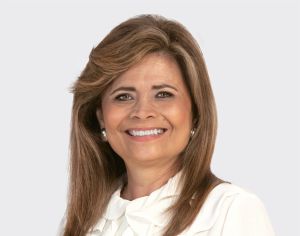 Piedad Correal Rubiano, del grupo por la defensa de Armenia Piedad Correal Rubiano, del grupo por la defensa de Armenia