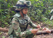 Se graduaron primeras mujeres expertas en explosión y demoliciones, Quindío