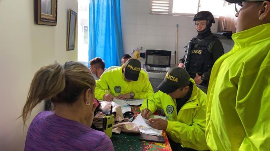 FLORIDABLANCA POLICÍA MICROTRÁFICO LA CUMBRE: Policía busca traficantes de droga en La Cumbre FLORIDABLANCA POLICÍA MICROTRÁFICO LA CUMBRE: Policía busca traficantes de droga en La Cumbre