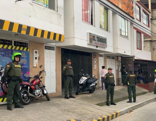 FLORIDABLANCA POLICÍA MICROTRÁFICO LA CUMBRE: Policía busca traficantes de droga en La Cumbre FLORIDABLANCA POLICÍA MICROTRÁFICO LA CUMBRE: Policía busca traficantes de droga en La Cumbre