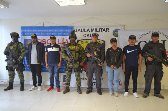 Secuestrados por el Eln: Ejército Nacional rescató 4 personas secuestradas por el Eln en el Cauca Secuestrados por el Eln: Ejército Nacional rescató 4 personas secuestradas por el Eln en el Cauca
