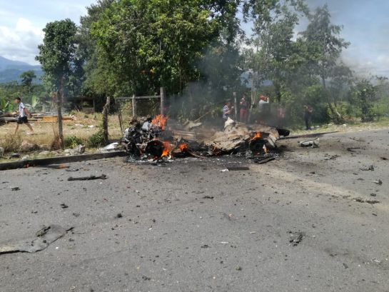 Carrobomba del ELN dejó 3 soldados heridos en Cubará, Boyacá: Carrobomba del ELN dejó 3 soldados heridos en Cubará, Boyacá Carrobomba del ELN dejó 3 soldados heridos en Cubará, Boyacá: Carrobomba del ELN dejó 3 soldados heridos en Cubará, Boyacá