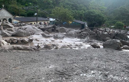 Desbordamiento en Chaparral, Tolima: Según Sager 7 muertos y varios desaparecidos en Chaparral, Tolima Desbordamiento en Chaparral, Tolima: Según Sager 7 muertos y varios desaparecidos en Chaparral, Tolima