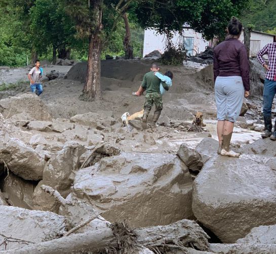 Desbordamiento en Chaparral, Tolima: Según Sager 7 muertos y varios desaparecidos en Chaparral, Tolima Desbordamiento en Chaparral, Tolima: Según Sager 7 muertos y varios desaparecidos en Chaparral, Tolima